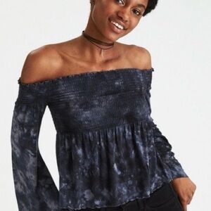 ✨American Eagle Outfitters Tie Dye Off-Shoulder Bell Sleeve Top Size M